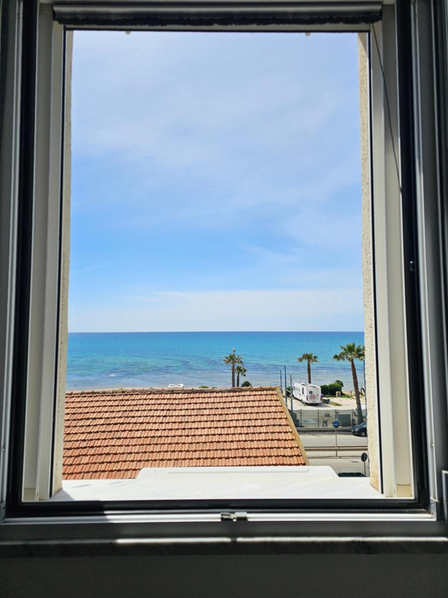 Frontemare Locazione Turistica Hotel Porto Empedocle Exterior photo