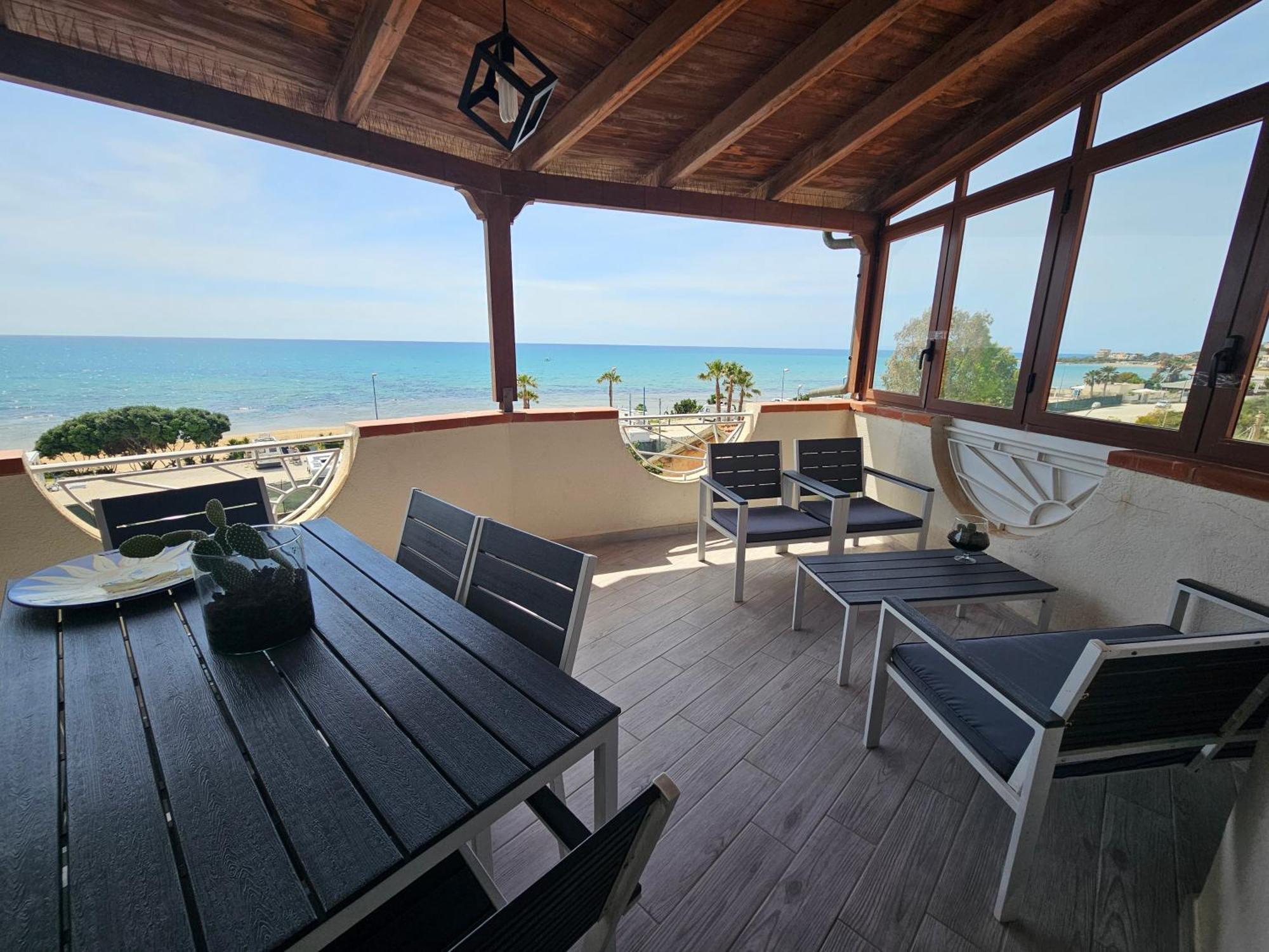 Frontemare Locazione Turistica Hotel Porto Empedocle Exterior photo